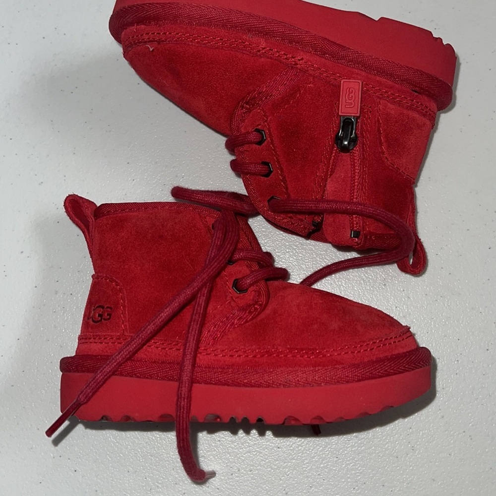 Kids' Ugg Neumel II Suede Water Resistant Booties Infant Boy Girl Size 6 Fall - Picture 4 of 4